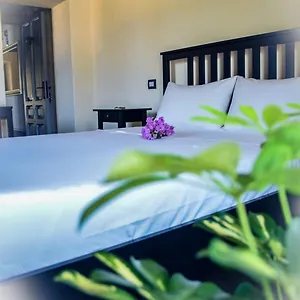 Dimora Arborea Bed & Breakfast